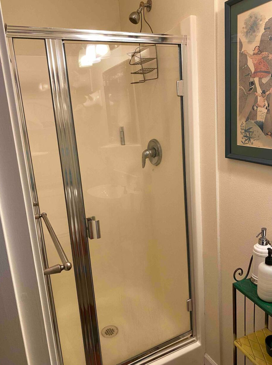 Cozy Room by the Bay